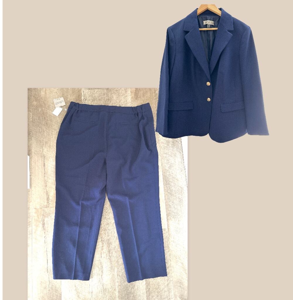 Kasper Women's Navy Blue Suit Pants Plus Size 16 Wide Leg Trouser NWT/EUC